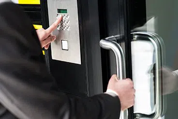Miami Emergency Lock And Locksmith Miami, FL 305-507-0145 - commercial-locksmith-store